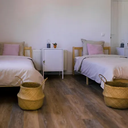 Surf & Yoga Retreats Portugal Affittacamere *